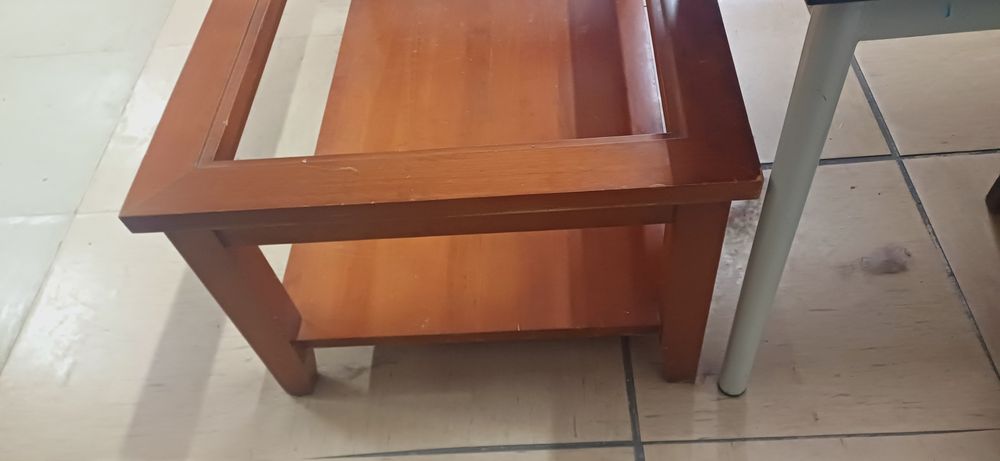 Mesa rectagular de cerejeira