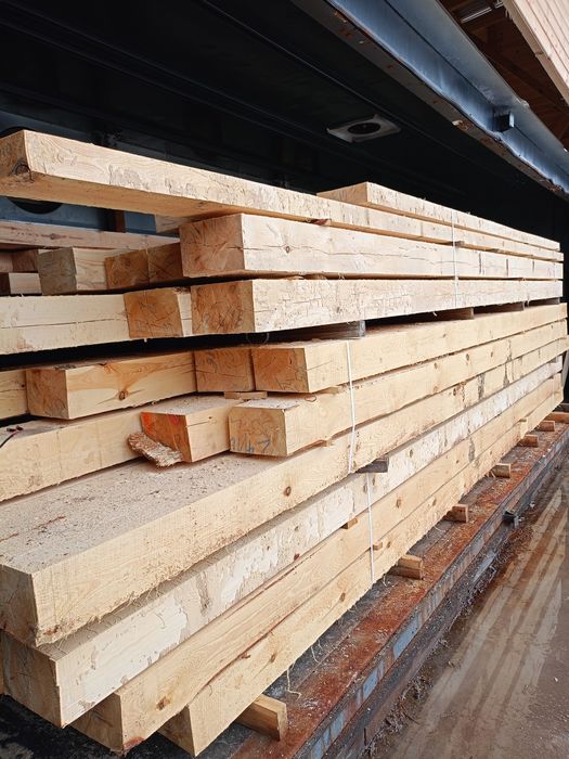Drewno konstrukcyjne. Suche, heblowane