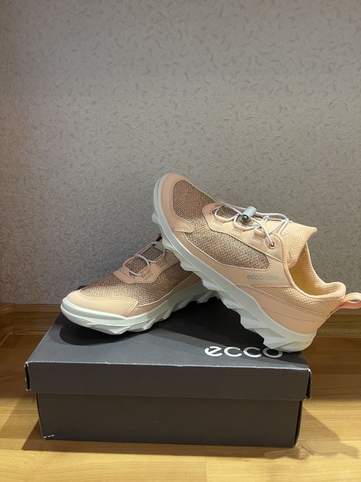 Кросівки Ecco р.40 25-25,5 см