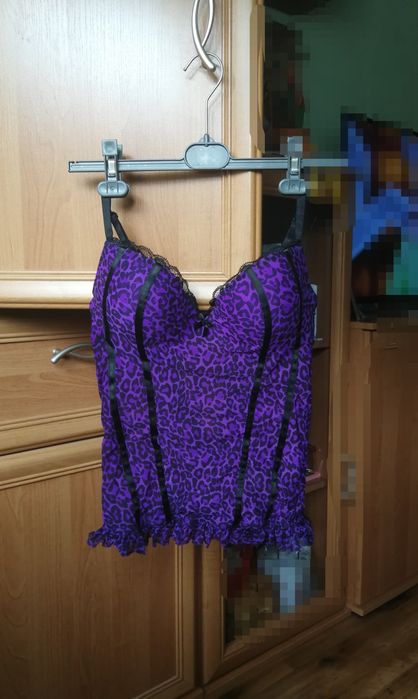 Gorset w rozmiarze 80C