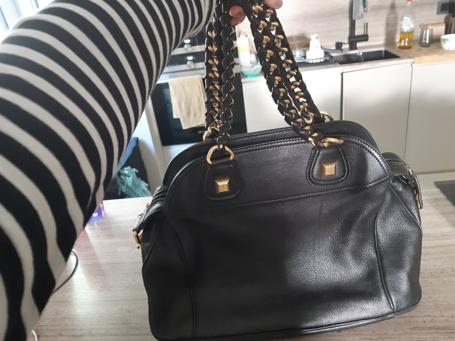 Givenchy autentica - como nova