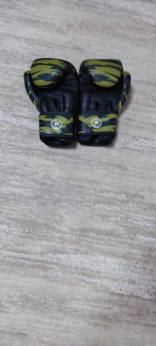 Перчаткі для бокса