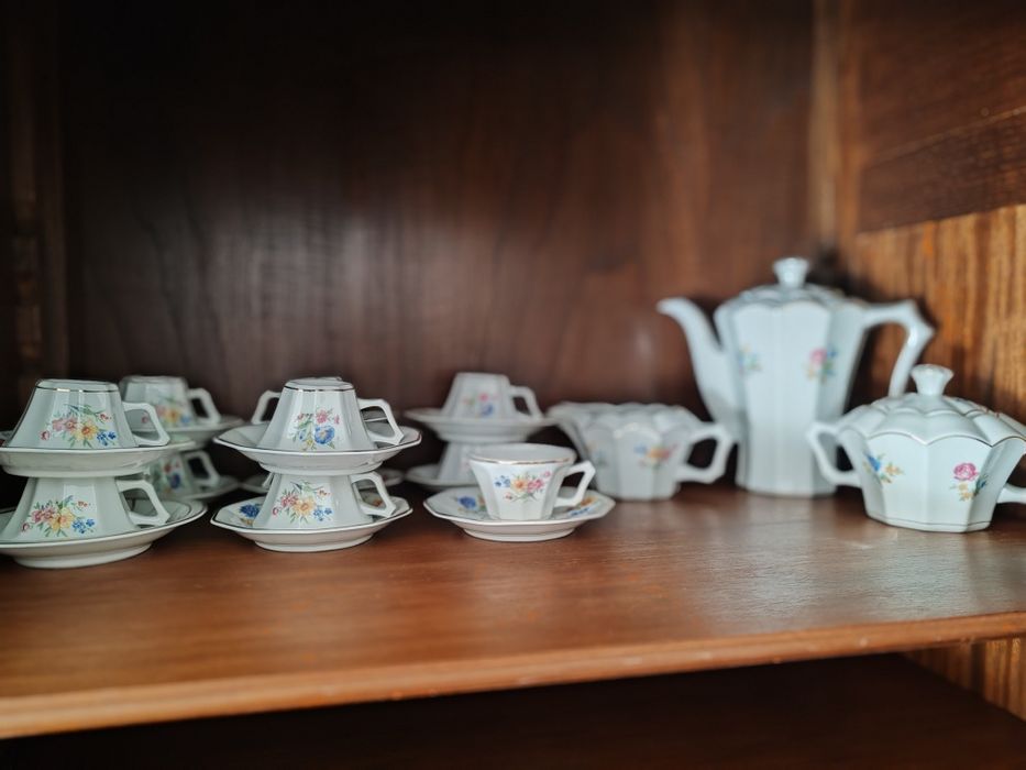 BAIXA DE PRECO - Serviço café SP Coimbra modelo Angola