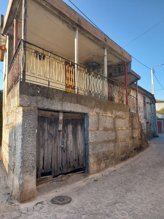 Casa antiga para recuperar