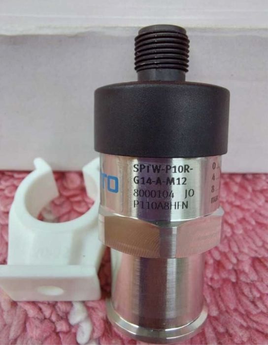 Датчик давления SPTW-P10R-G14-A-M12 Festo