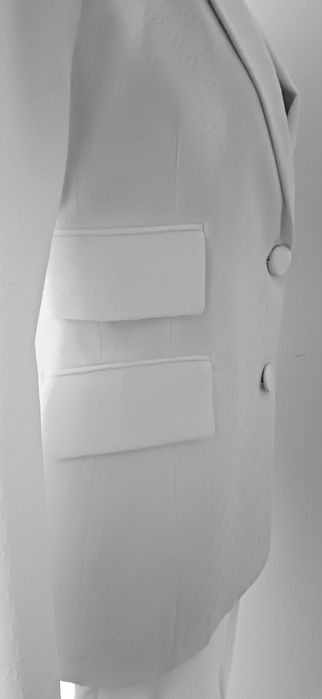 Garnitur damski biały elegancki