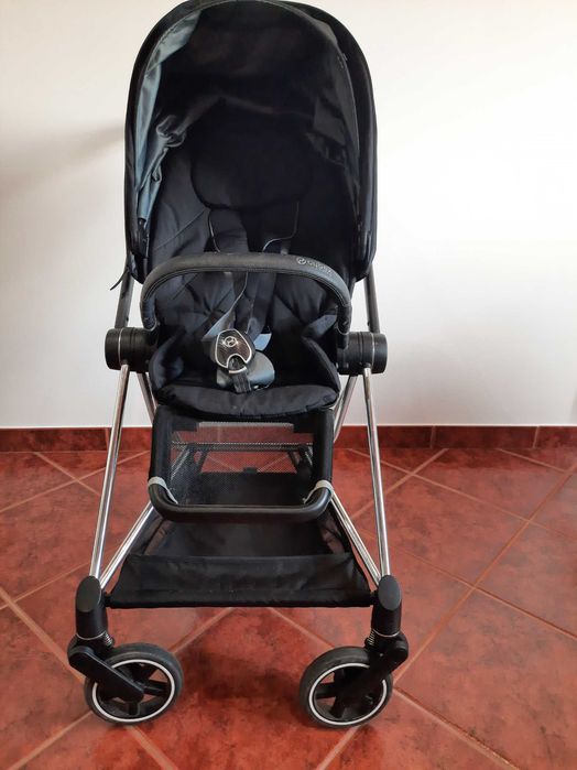 Carrinho de bebé