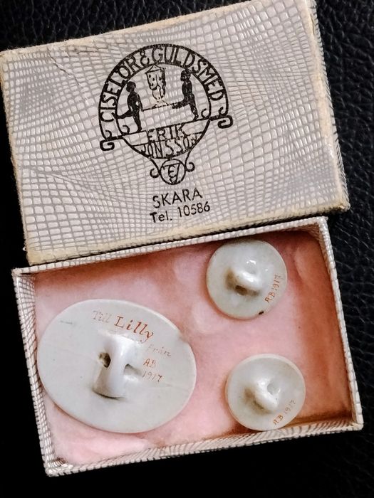 Kolekcjonerskie Guziki  1917rok. Porcelana