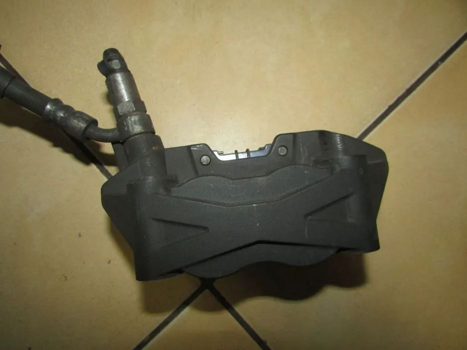 Yamaha MT 125 14-19 zacisk hamulca przód klocki