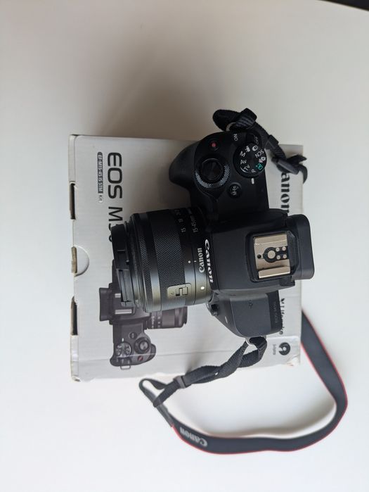 Camera Canon M50