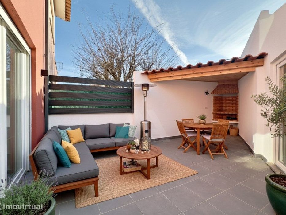 Moradia T3 Totalmente Renovada em Alcabideche