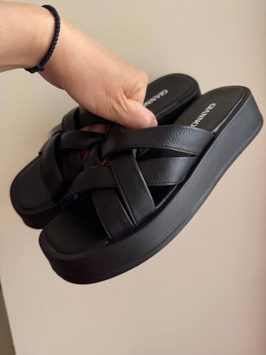 Шльопанці жіночі натуральна шкіра