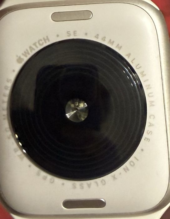 Apple Watch SE 44 мм GPS