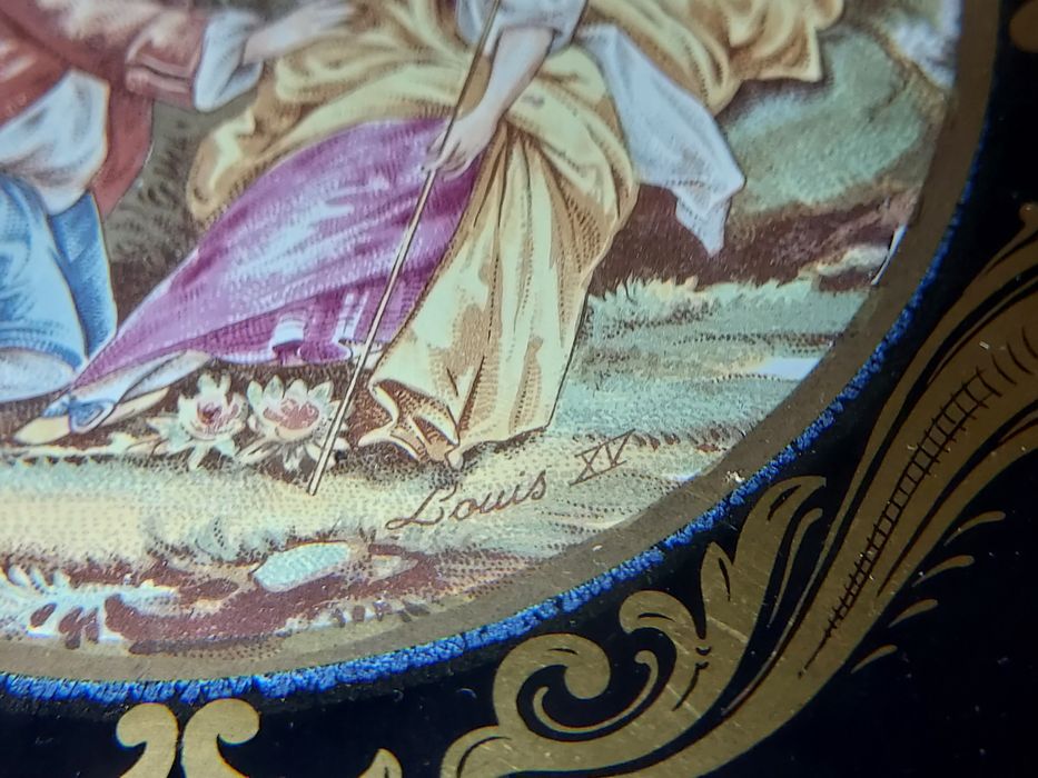 Limoges Luís XV Fruteira ou aneleira de porcelana,