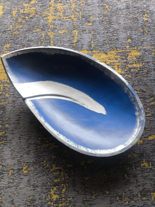Fruteira / Travessa azul de cerâmica pintada a mão