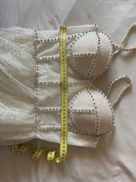 Весільна сукня довга