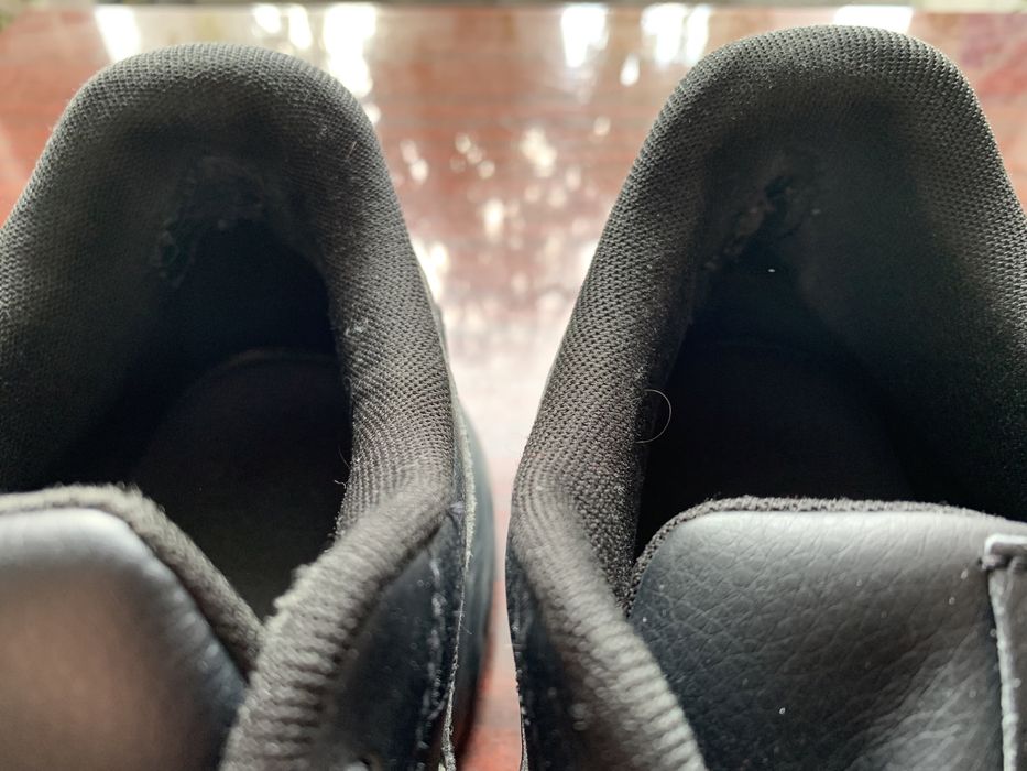 Продам чорні шкіряні кросівки Puma для чоловіків в Дніпрі