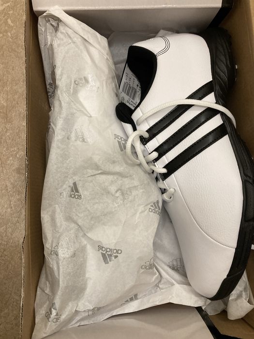 Туфлі для гольфа