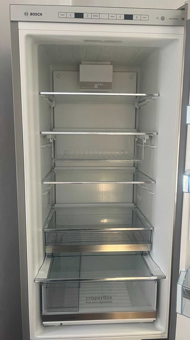 Холодильник з морозілкою Bosch KGE39AІ40 No Frost металік 347л