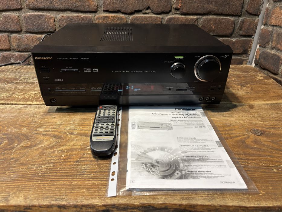 Amplituner Panasonic SA HE 75 + pilot