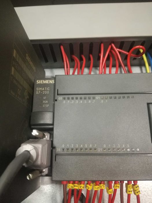 Siemens S7-200 CPU214-1BD21-0XB0 / BUS231-0HC21-0XA0/ PS6EP1333-2AA00