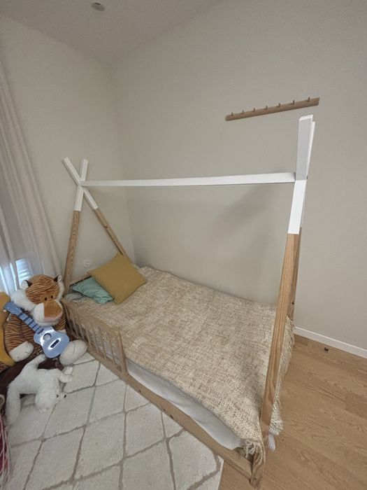 Uma cama para crianças Puro Amor