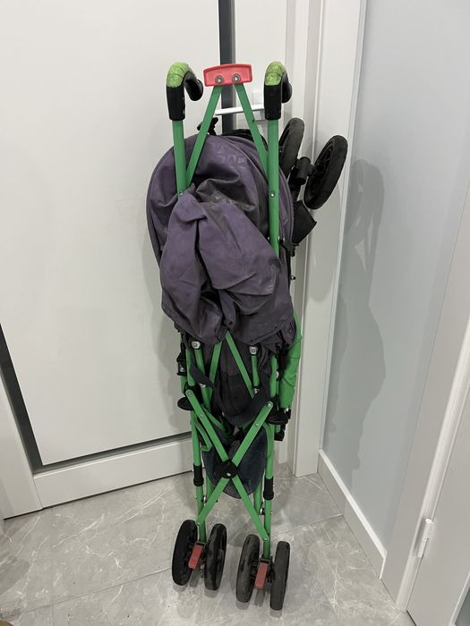 Коляска прогулянкова(тростинка)