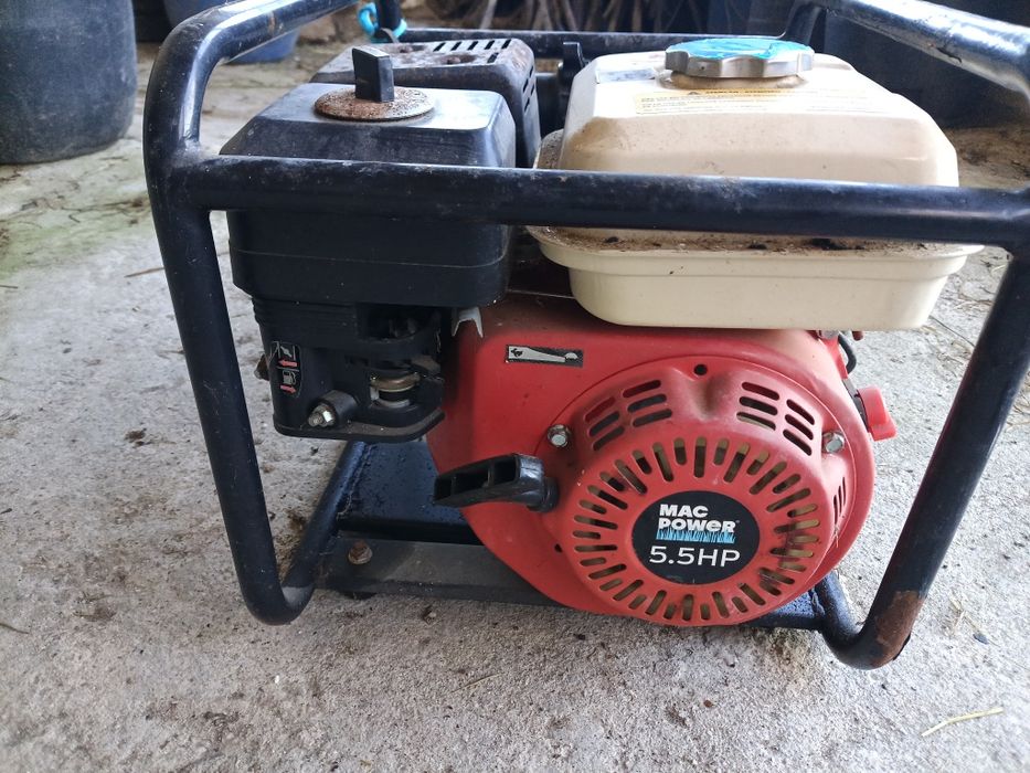 Bomba água a gasolina