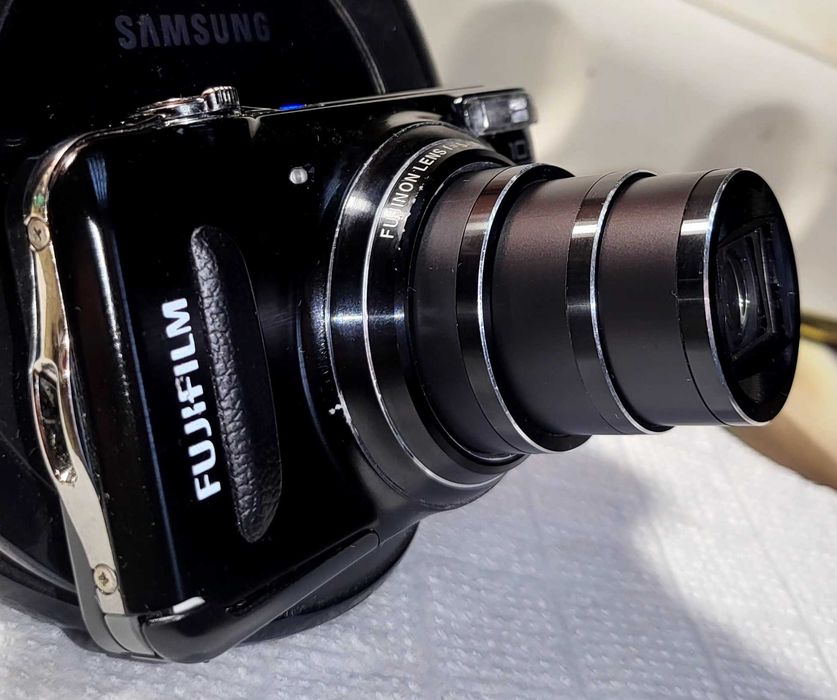 Фотоаппарат FUJIFILM FinePix T200 14.мп статуэт,sharp