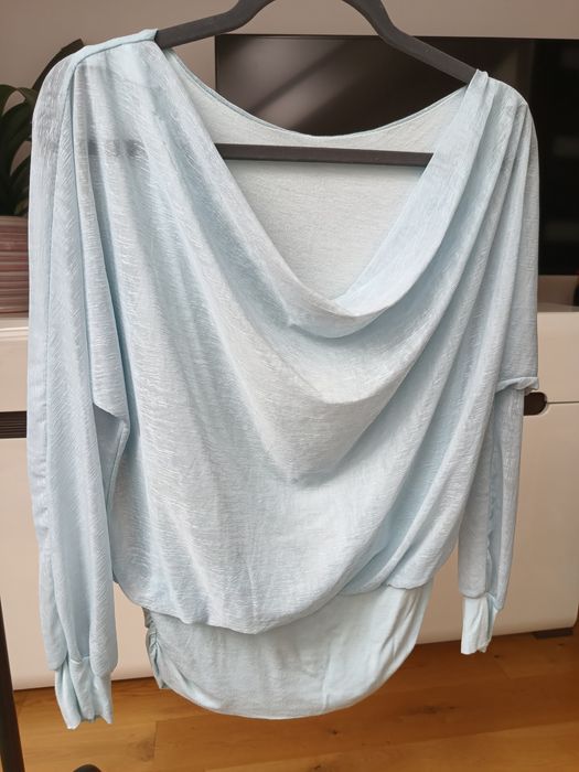 Błękitna włoska bluzka woda M