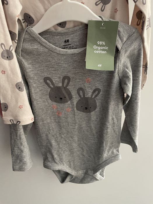 Mini paka ubranek, 4 sztuki, 2x body H&M i 2x spodnie dresowe Lefties