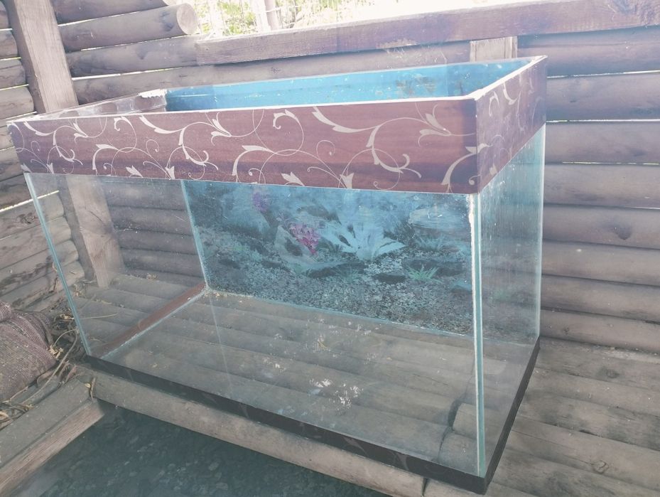 Продам акваріум на 140 л