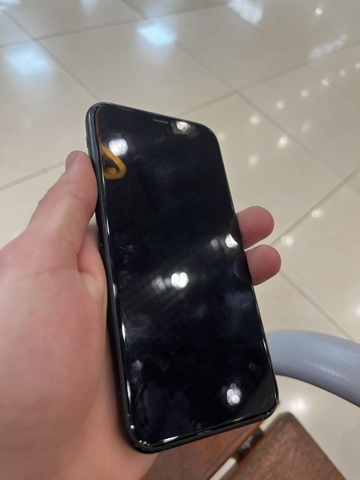 Продам Айфон XR в робочому стані