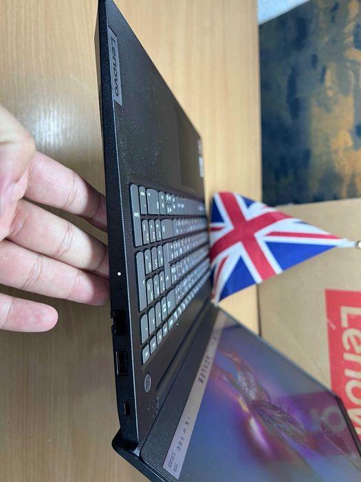 Lenovo V15 G4 IRU 15.6"IPS FHD i5-13420H 16/512Gb business Black