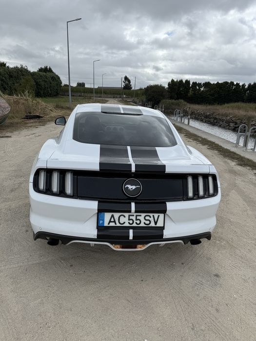 Ford Mustang 2.3 i Ecoboost  cx Manual 6v