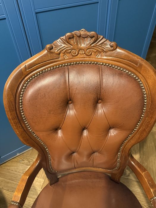 Fotel ludwikowski antyk skora