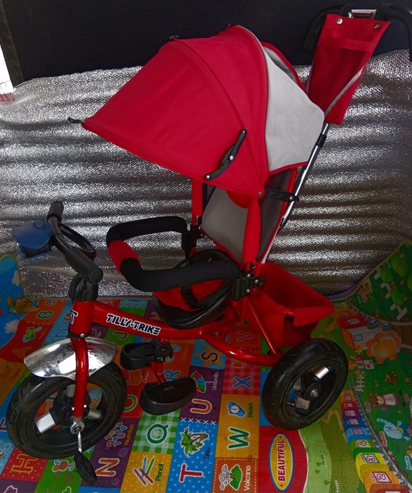 Продам детский музыкальный велосипед-коляска Lamber trike почти новый.