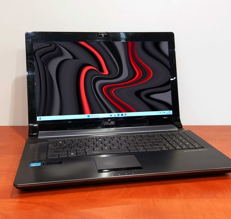 Wydajny ASUS 17,3 cale - i7 16GB SSD256GB+500GB Win11 Office Gry