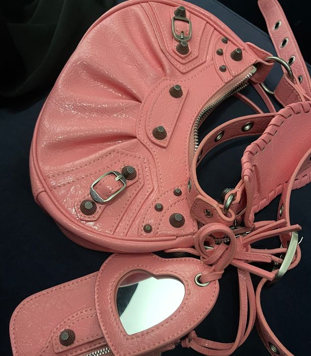 balenciaga le cagole xs