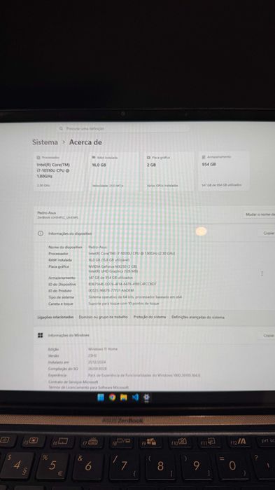 Asus Zenbook UX434FLC