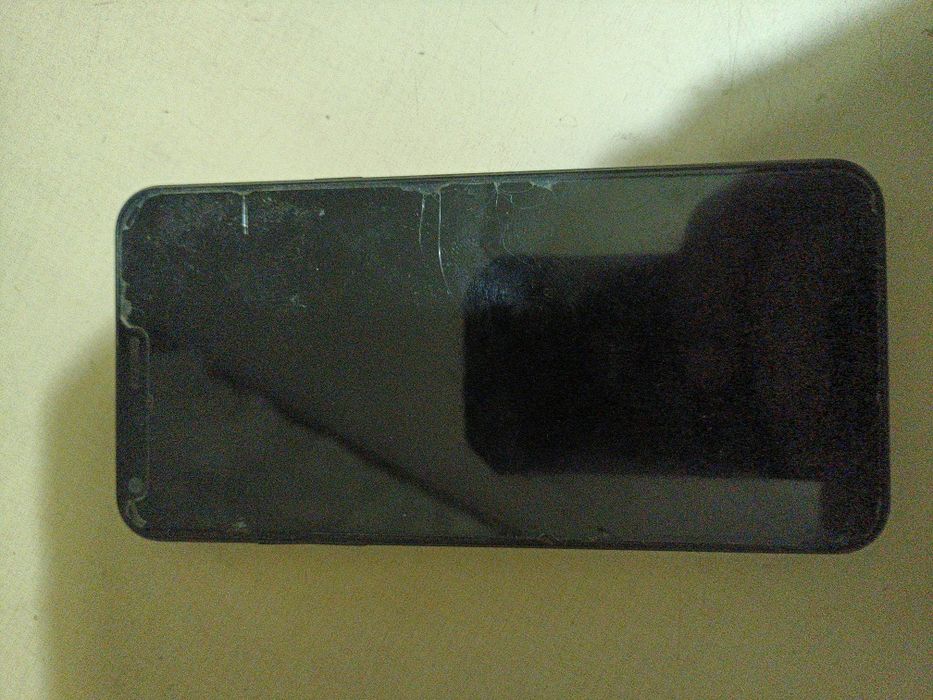 Lg Q6 на запчастини