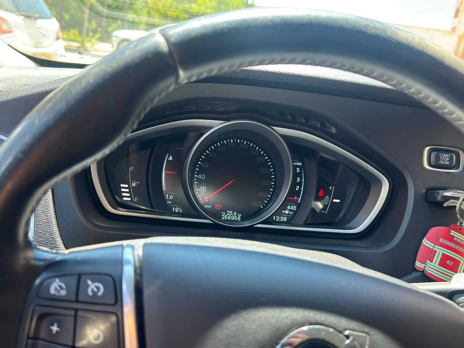 Vendo Volvo V40 2.0 2015