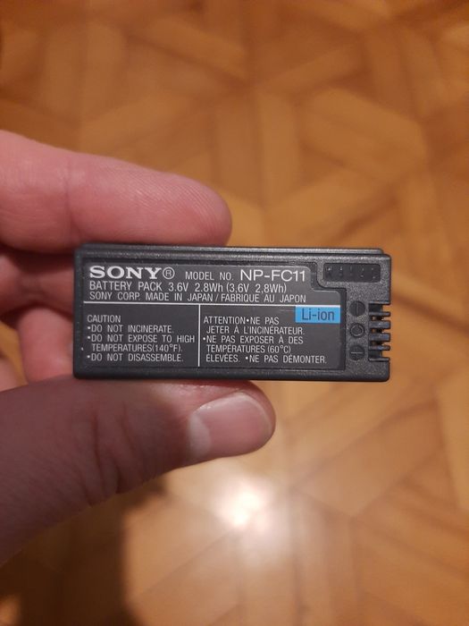Фотоаппарат Sony Cyber-shot DSC-P12 Япония