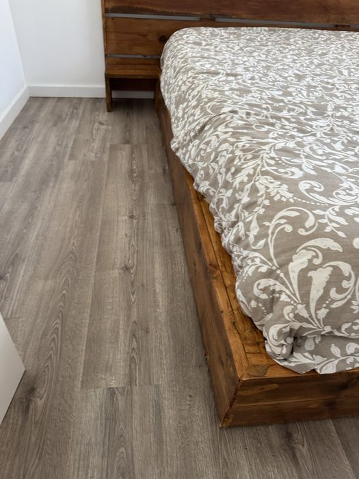 Cama maciça 1,6x2,0m