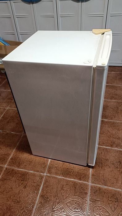 Arca congeladora vertical Haier