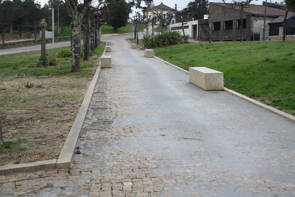 Lancil/guia em granito cinza
