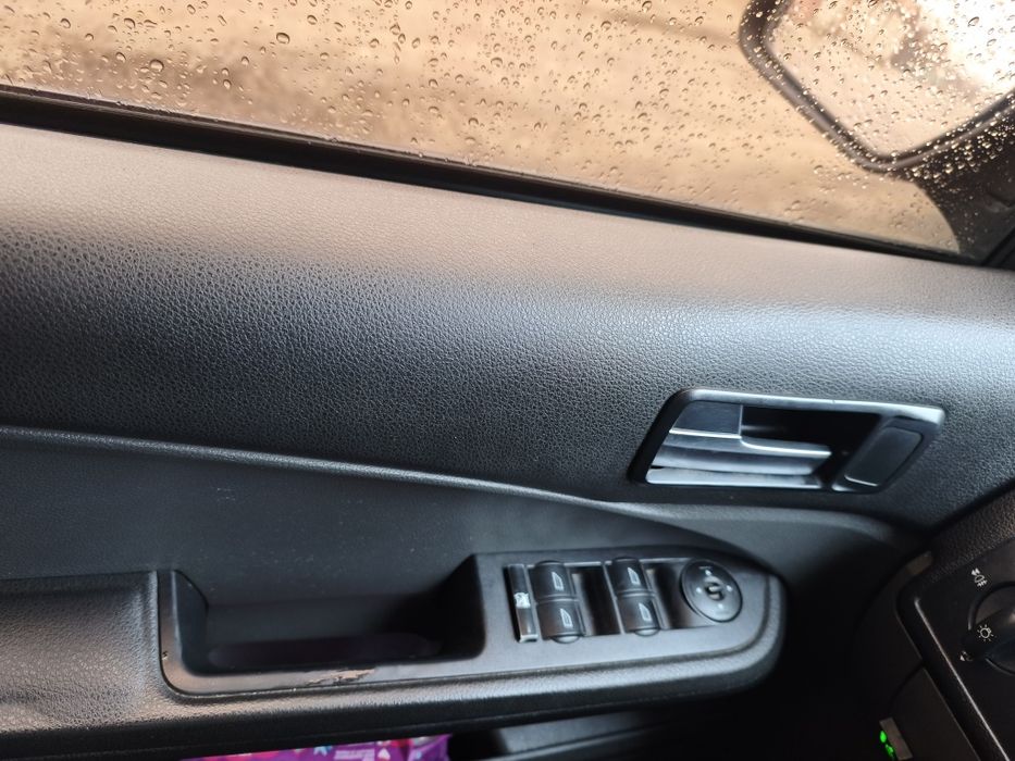 Продам Ford focus c-max 1.6 газ-бензин