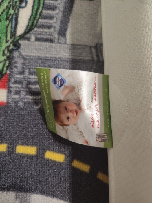 Materac firmowy Sensitive do łóżeczka i kocyki/pościel 120/60