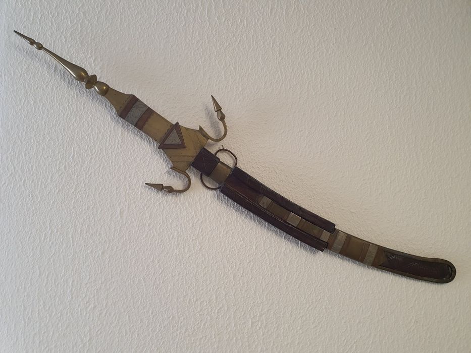 Espada antiga de exposição