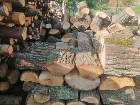 Drewno opałowe kominkowe rąbane